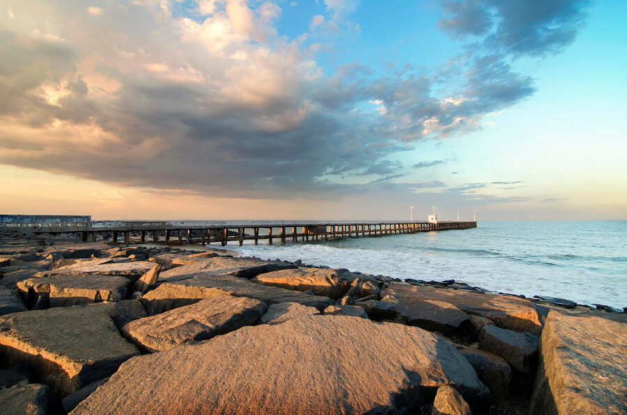 A splendid view at the Promenade beach of Pondicherry